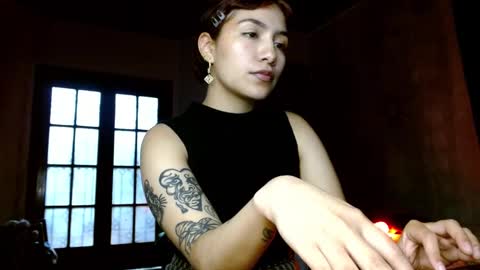 leonela  online show from 10-27-25, 08:13
