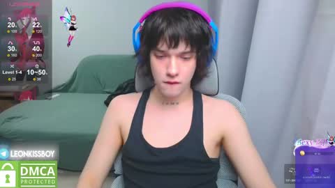 leonkissboy online show from 04-22-26, 05:58