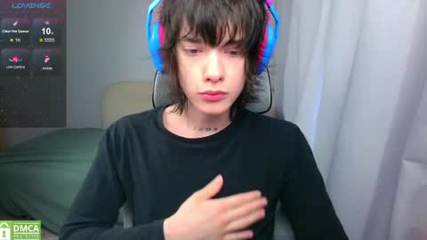 leonkissboy online show from 05-25-26, 06:19