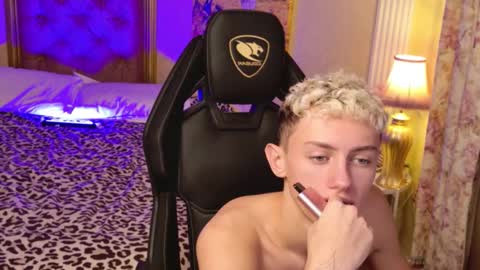 leonlure online show from 10-27-25, 03:54