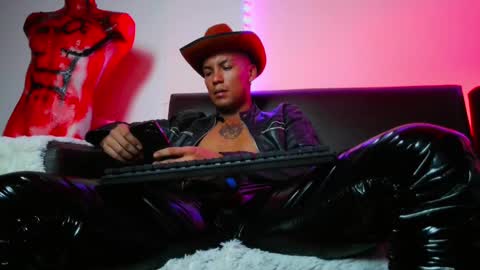 Lenardo jaramillo online show from 12-07-24, 12:02