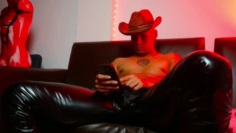 Lenardo jaramillo online show from 01-23-25, 12:30