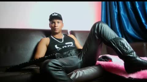 Lenardo jaramillo online show from 03-05-25, 09:05