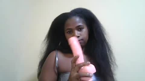 leonnetta online show from 04-25-26, 08:39