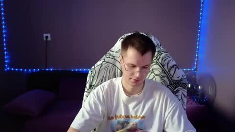 Leon online show from 01-09-25, 06:38