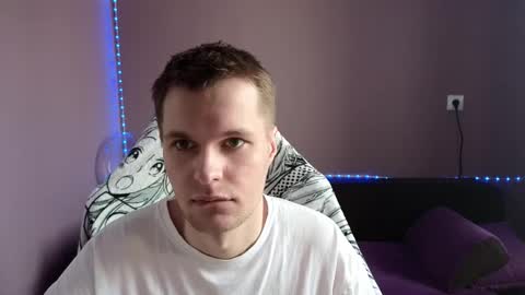 Leon online show from 03-06-25, 06:52