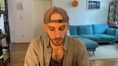 Leon online show from 04-30-26, 07:14