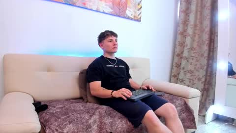 Leo  online show from 10-07-25, 08:50