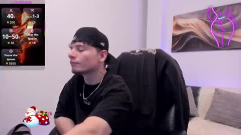 Snapshot of leoo_miller chatting on 11-22-25, 05:06 Leo online show from 11-22-25, 05:06