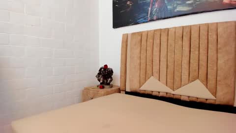 Snapshot of leoo_miller chatting on 11-23-25, 04:45 Leo online show from 11-23-25, 04:45