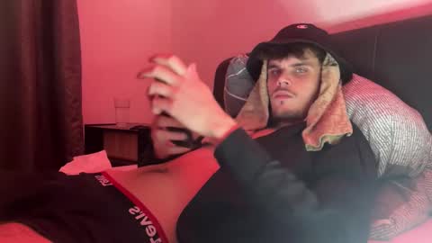 leosehenrot736234 online show from 04-16-26, 07:03