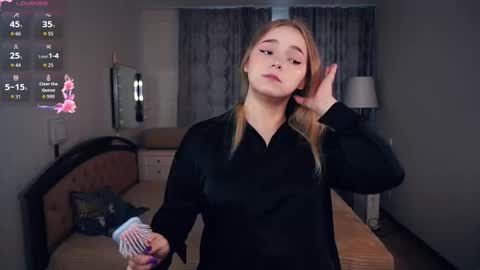 Snapshot of leotafredericks chatting on 10-01-25, 06:52 Hello everyone Im Lora Its my first day Were going to have fun together online show from 10-01-25, 06:52