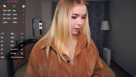 Snapshot of leotafredericks chatting on 10-02-25, 06:31 Hello everyone Im Lora Its my first day Were going to have fun together online show from 10-02-25, 06:31