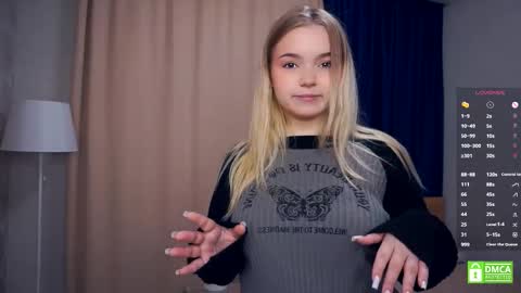 Hello everyone Im Lora Its my first day Were going to have fun together online show from 11-13-25, 05:06