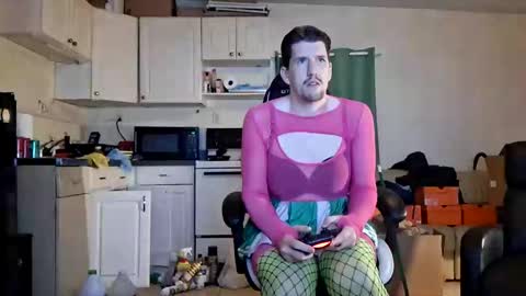 Snapshot of leppard6148 chatting on 12-09-24, 10:11 Keith online show from 12-09-24, 10:11