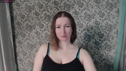 Snapshot of lesanamagic chatting on 12-13-24, 09:20 LesanaMagic online show from 12-13-24, 09:20