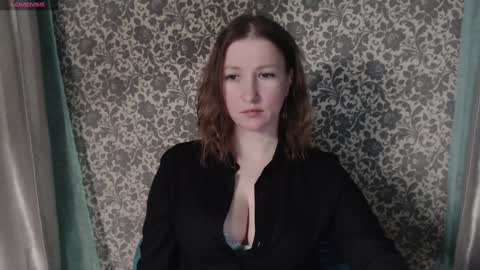 Snapshot of lesanamagic chatting on 12-24-24, 07:00 LesanaMagic online show from 12-24-24, 07:00