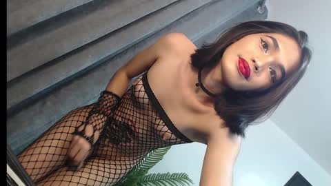 Snapshot of lesi_trisha chatting on 02-06-25, 06:08 Trisha18 online show from 02-06-25, 06:08