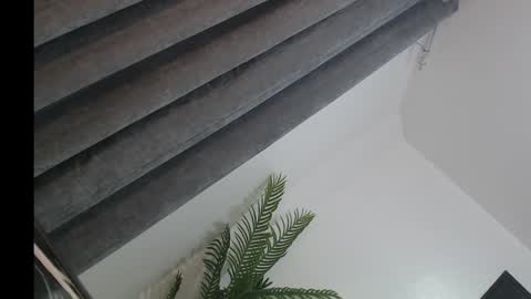 Snapshot of lesi_trisha chatting on 02-08-25, 06:44 Trisha18 online show from 02-08-25, 06:44