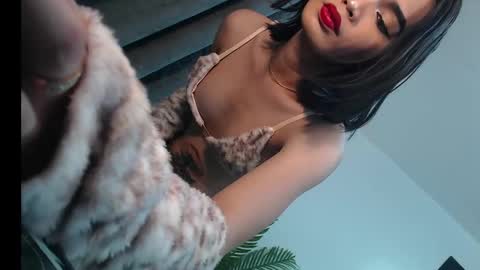 Snapshot of lesi_trisha chatting on 02-27-25, 07:34 Trisha18 online show from 02-27-25, 07:34