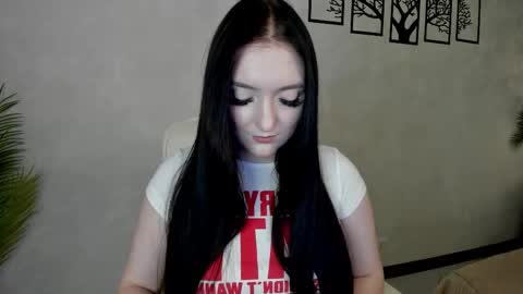 Lesley online show from 10-04-25, 04:10