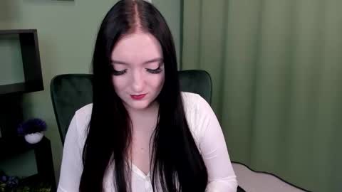 Lesley online show from 10-06-25, 05:16