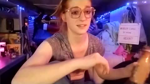 LesleyGumGrass- The Boring Trans girl online show from 03-04-25, 01:12