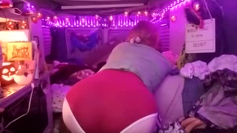 LesleyGumGrass- The Boring Trans girl online show from 09-26-25, 05:11