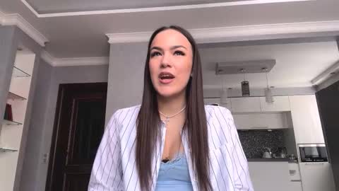 Snapshot of leslidagis chatting on 03-01-26, 06:26 Hello my name is Carry online show from 03-01-26, 06:26