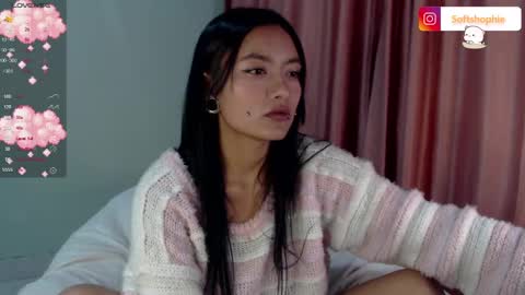 Snapshot of leslie__anderson chatting on 12-06-24, 06:04 Leslie online show from 12-06-24, 06:04