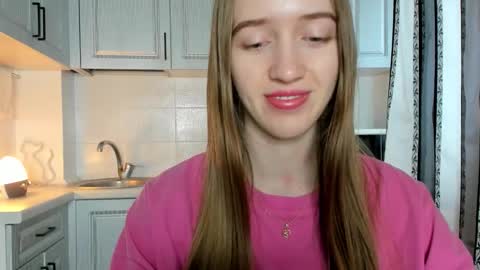  LESLIE   online show from 11-12-25, 10:04