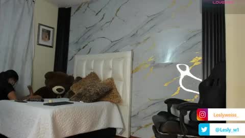 Snapshot of lesly_w chatting on 05-26-26, 11:28 I am here from Monday to Friday from 730 am to 130 pm Colombia time and saturday from 500 am to 1000 am .... Soon Blue page online show from 05-26-26, 11:28