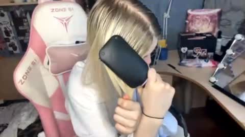Kate online show from 05-10-26, 10:31