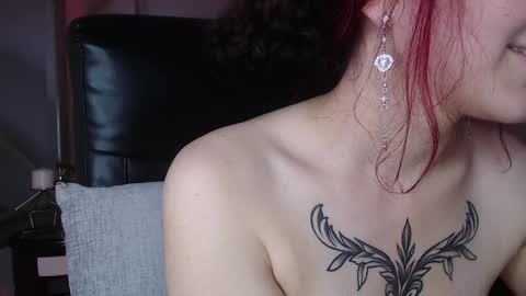 Snapshot of lessboobs_gh chatting on 12-07-24, 03:52 Less online show from 12-07-24, 03:52