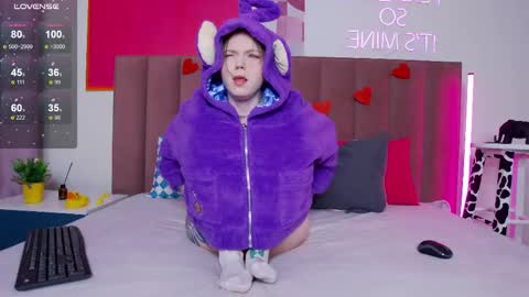 Snapshot of lessysweety chatting on 02-27-25, 02:42 Lessy online show from 02-27-25, 02:42