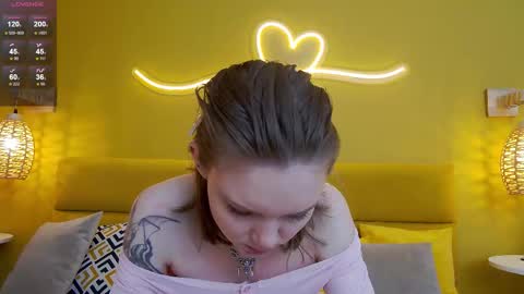 Snapshot of lessysweety chatting on 10-13-25, 03:28 Lessy online show from 10-13-25, 03:28