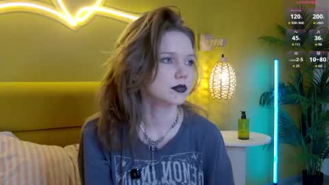 Snapshot of lessysweety chatting on 06-04-26, 03:34 Lessy online show from 06-04-26, 03:34