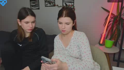 Snapshot of let_me_seee chatting on 01-22-25, 12:27 Fiona online show from 01-22-25, 12:27