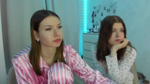 Snapshot of let_me_seee chatting on 02-20-25, 10:59 Fiona online show from 02-20-25, 10:59