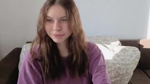 Snapshot of let_me_seee chatting on 09-29-25, 04:17 Fiona online show from 09-29-25, 04:17