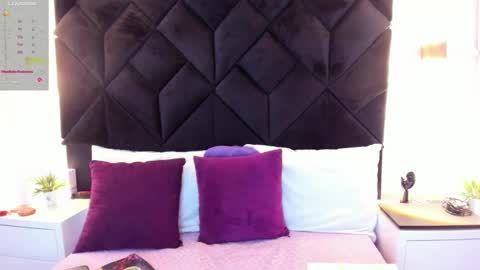 letiziia online show from 12-17-25, 07:31