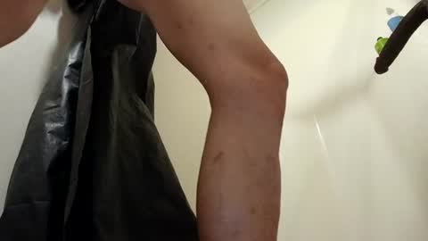 Snapshot of letmie chatting on 06-12-26, 10:58 letmie online show from 06-12-26, 10:58