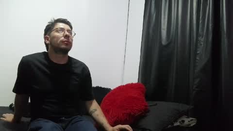 Torres online show from 04-13-26, 02:28