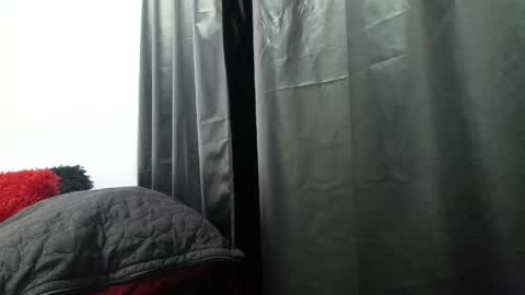 Torres online show from 04-23-26, 12:45