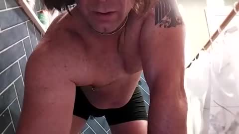 Snapshot of letsrock3898 chatting on 11-22-25, 04:55 letsrock3898 online show from 11-22-25, 04:55