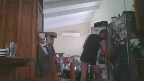 Snapshot of letsrockon chatting on 12-29-24, 03:00 Lets Rock online show from 12-29-24, 03:00