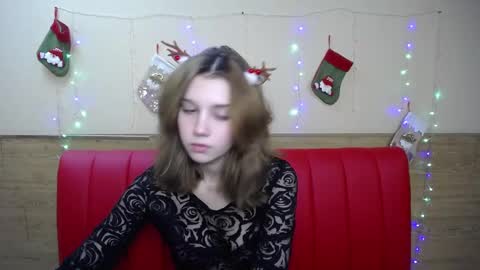 Snapshot of letty_curly chatting on 12-22-24, 06:06 letty_curly online show from 12-22-24, 06:06