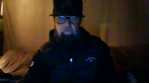 Snapshot of levelup0087 chatting on 12-20-25, 04:08 levelup0087 online show from 12-20-25, 04:08