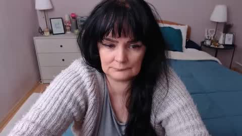 Mary online show from 01-11-26, 01:05