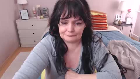 Mary online show from 03-04-26, 01:28